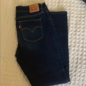 Ladies Levi’s Jeans